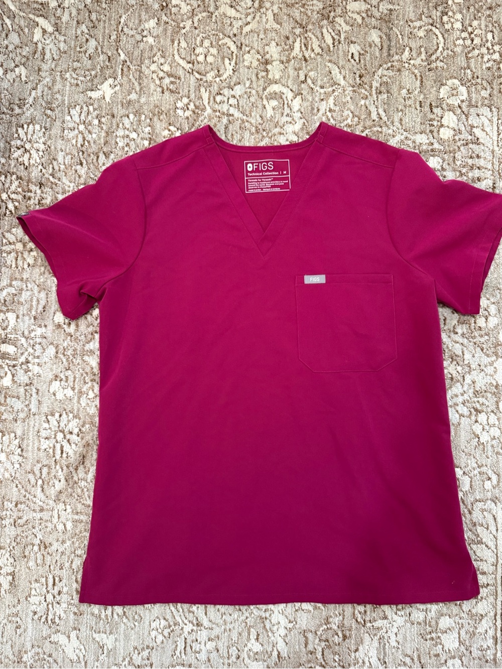 FIGS Caterina One Pocket Top - Dark Magenta